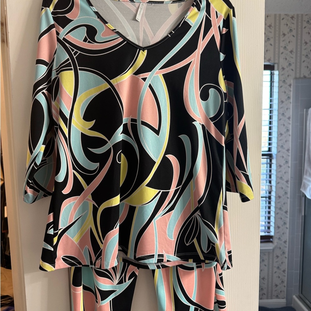 Colorful Abstract Print Top and Pants Set